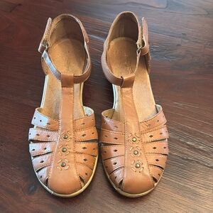 Easy Spirit Sandals Esryssie size 6.5 leather